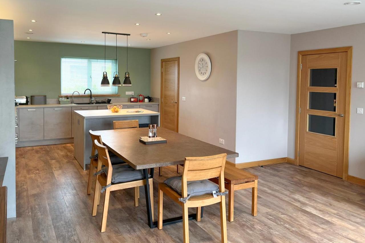 Aurora - Self Catering, Kirkwall, Quiet Location With Luxury Hot Tub * Orkney