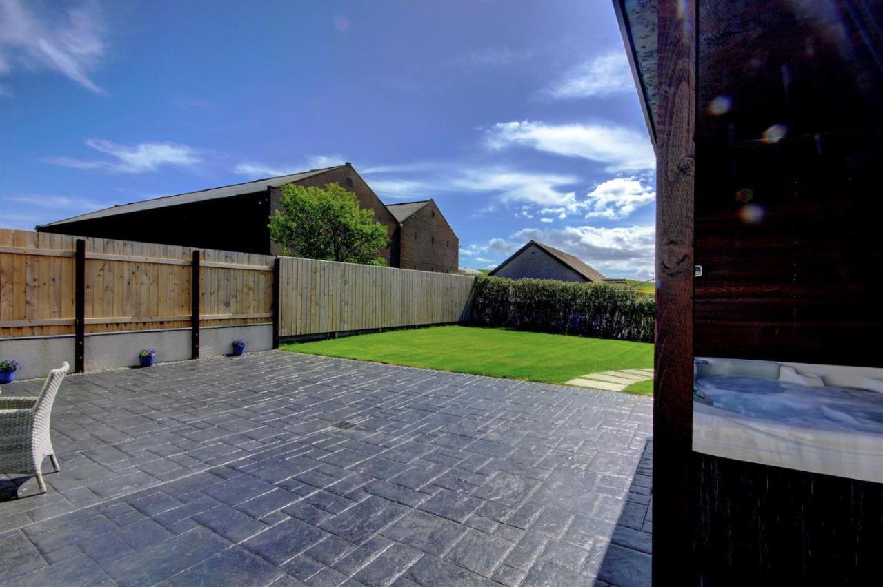 Aurora - Self Catering, Kirkwall, Quiet Location With Luxury Hot Tub *
